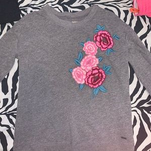 Hollister sweater!!! Please buy